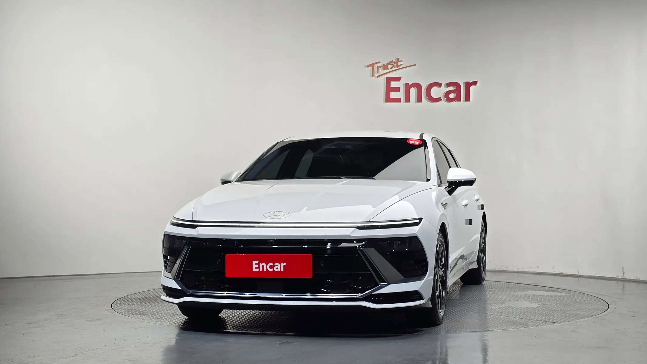 Hyundai (DN8) 2.0 2024 2/5