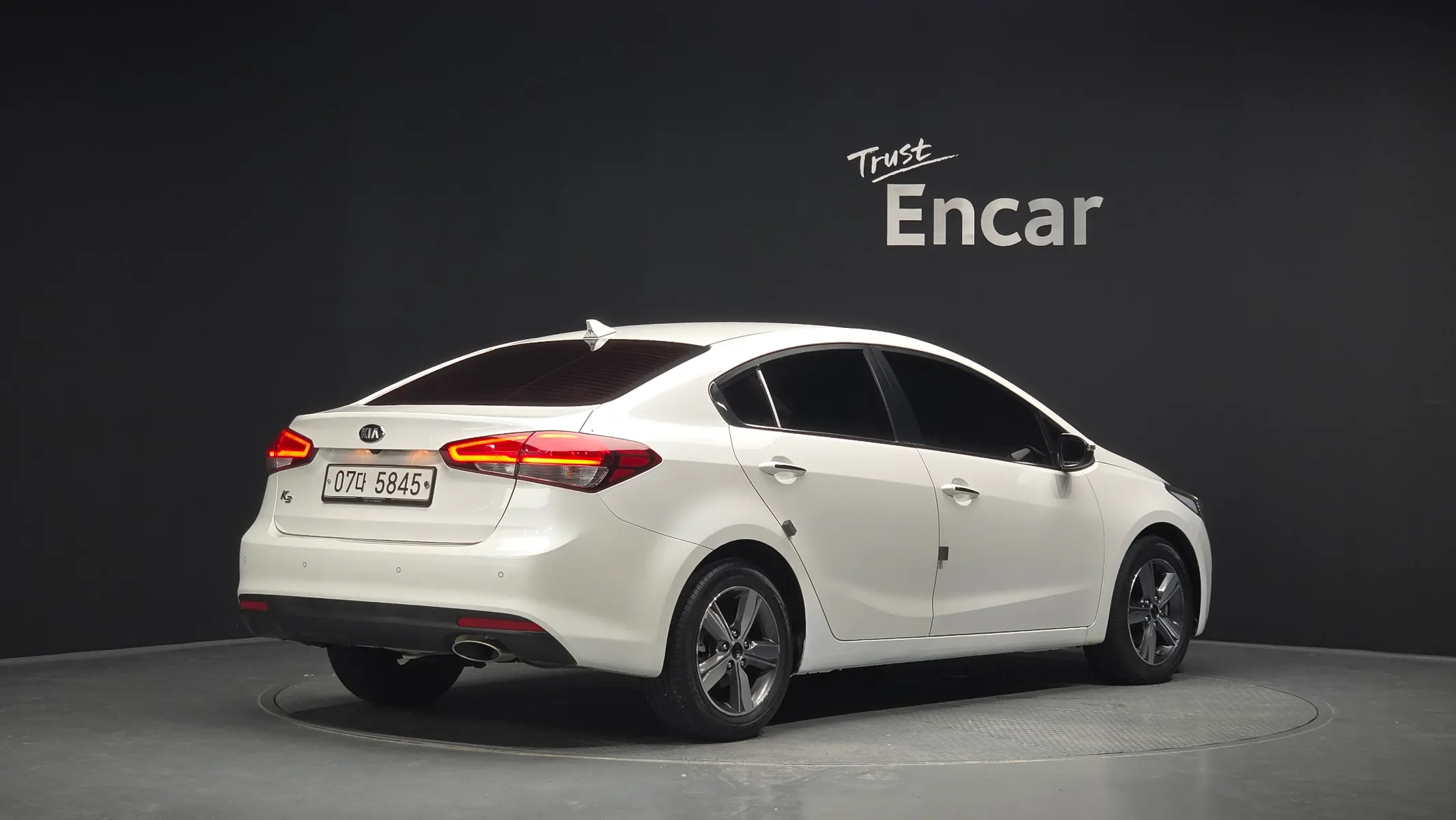 Kia K3 2018 2/31