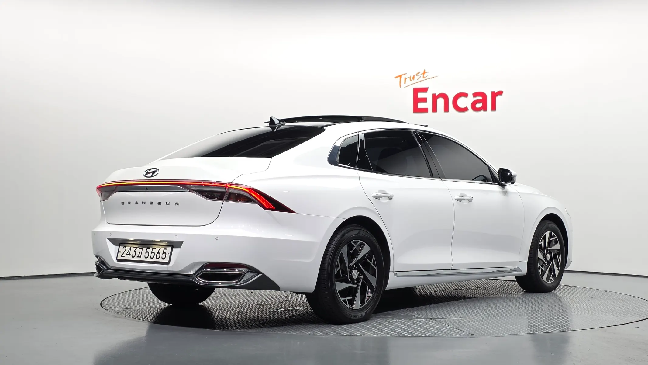 Hyundai IG 2022 2/34