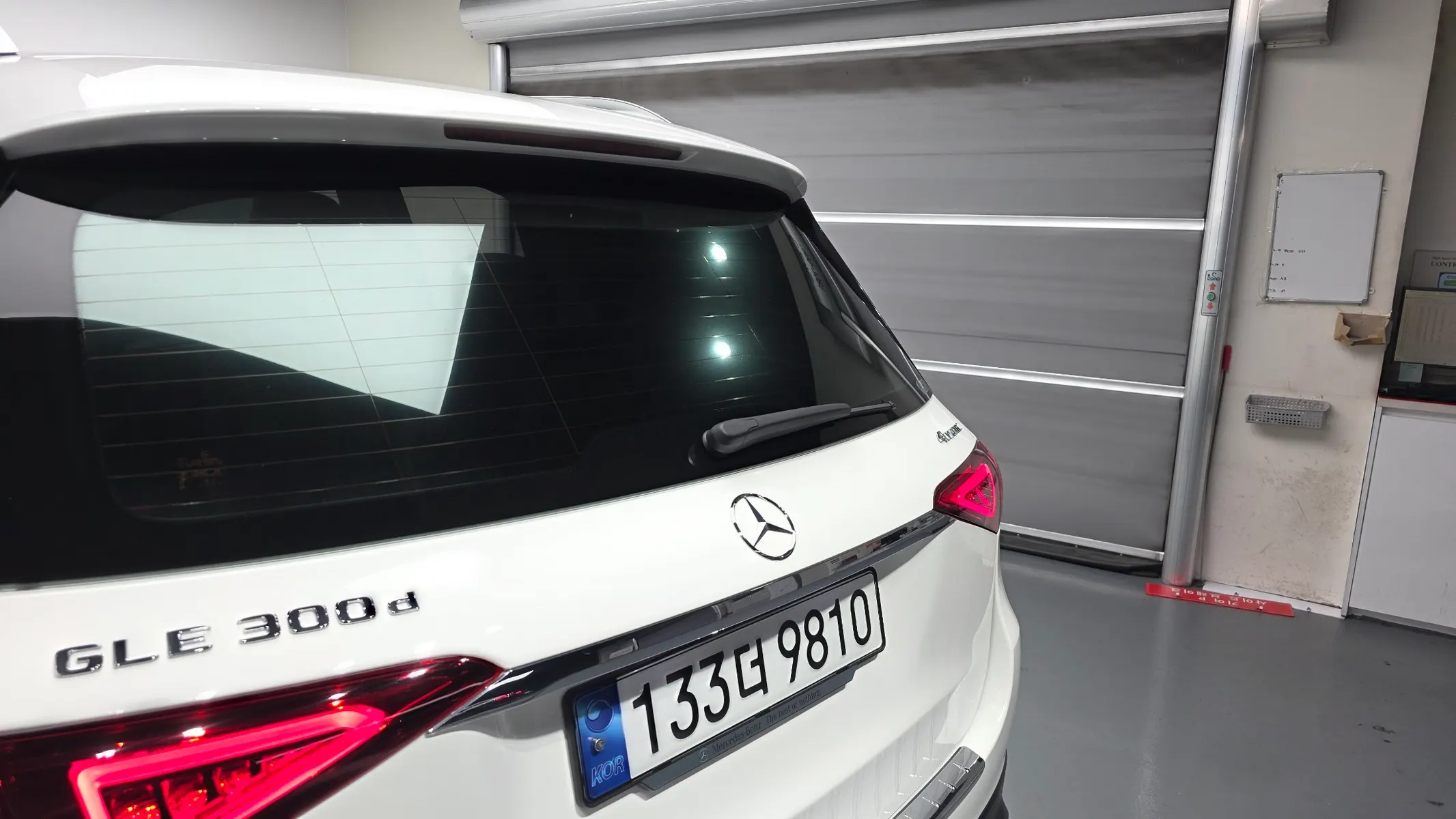 Mercedes-Benz GLE-Class W167 GLE300d 4MATIC 2023 41/42