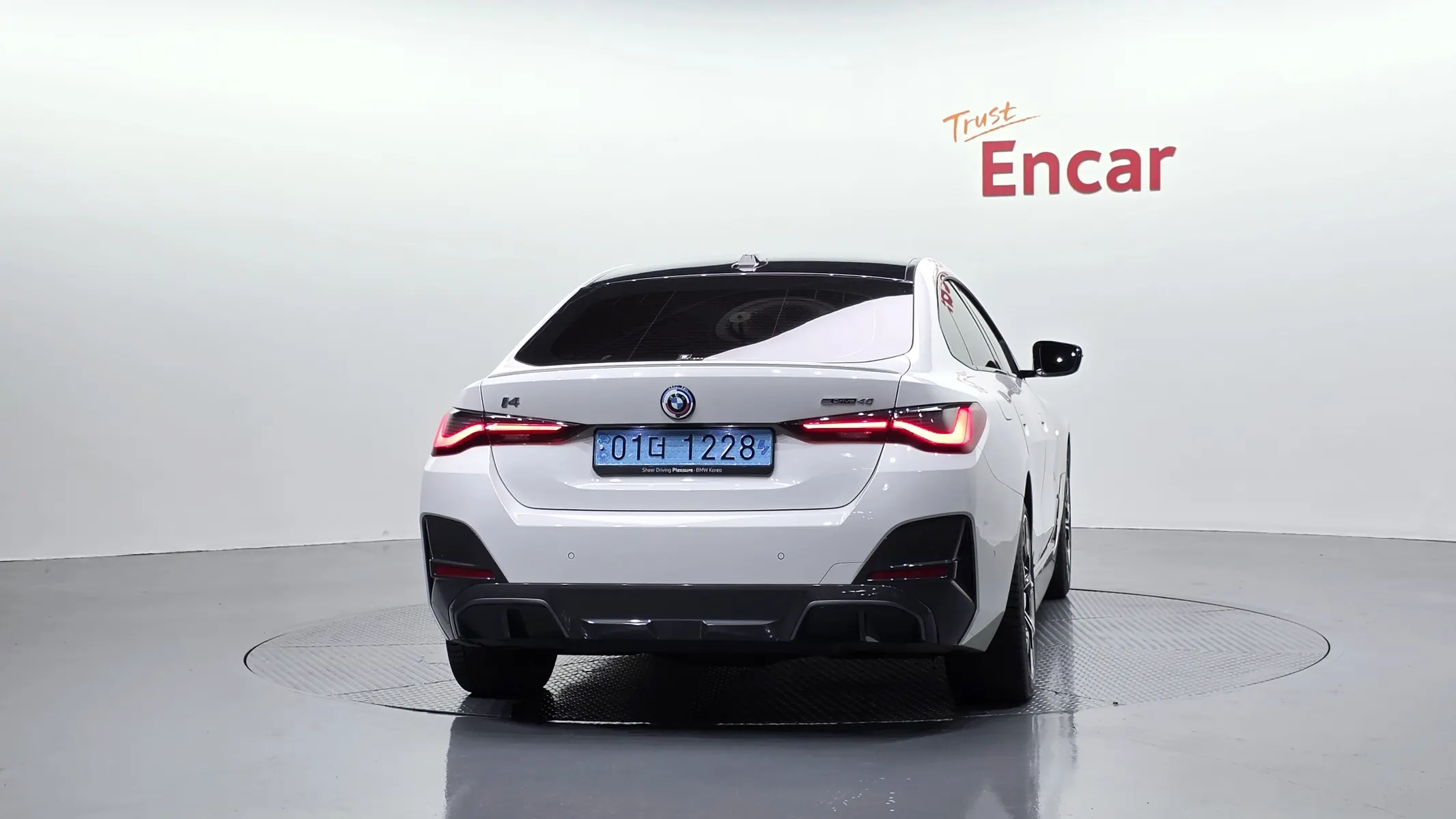 BMW i4 eDrive40 M 2024 3/34