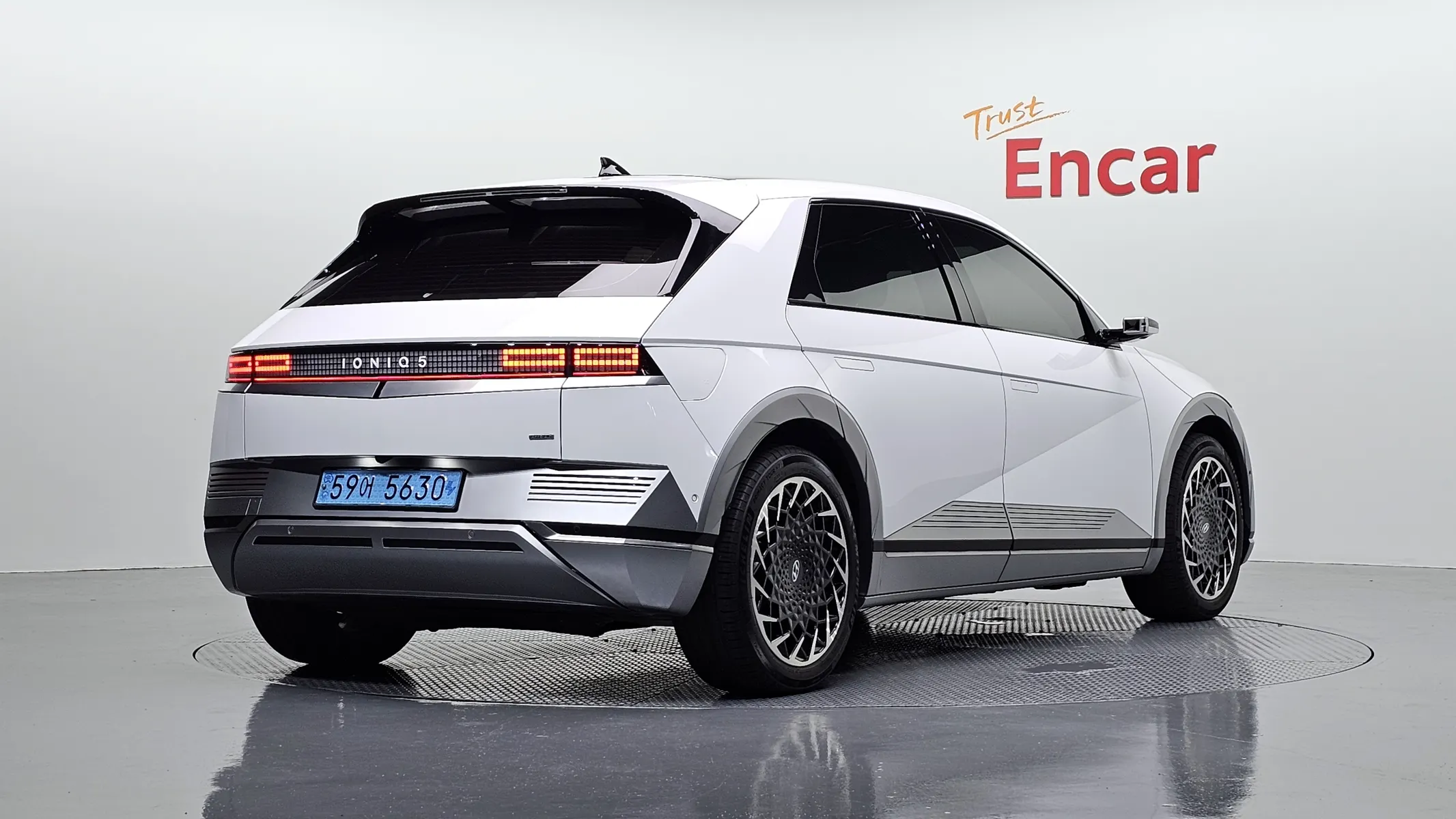 Hyundai Ioniq 5 AWD 2022 2/37