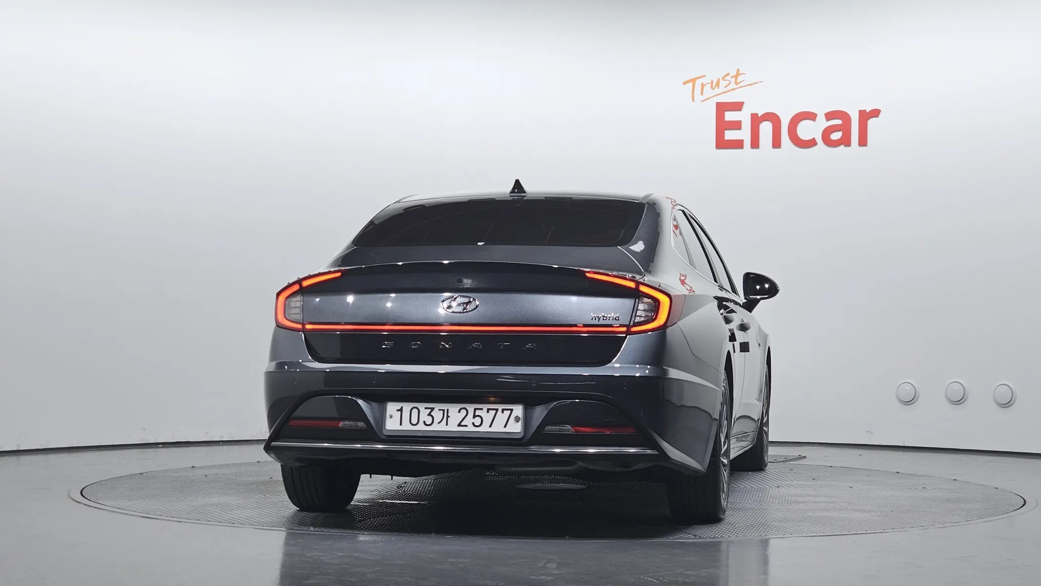 Hyundai (DN8) 2019 3/5