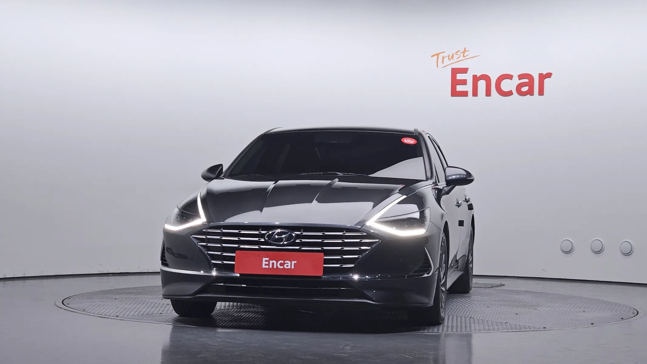 Hyundai (DN8) 2019 2/5