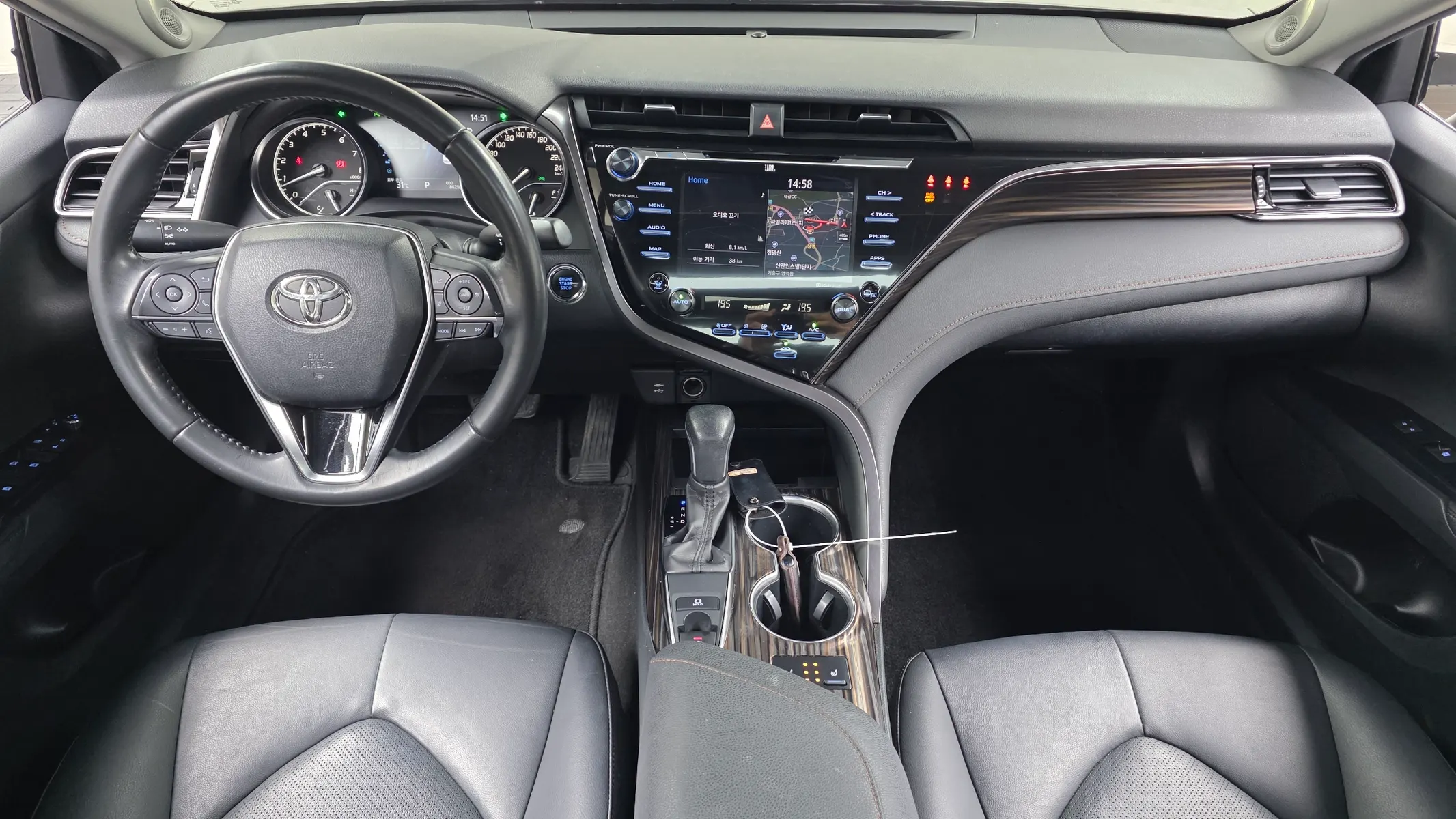 Toyota (XV70) 2.5 2019 4/5