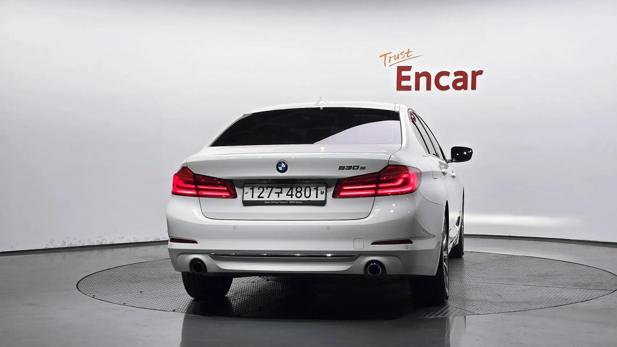 BMW 5 Series (G30) 530e 2020 3/31