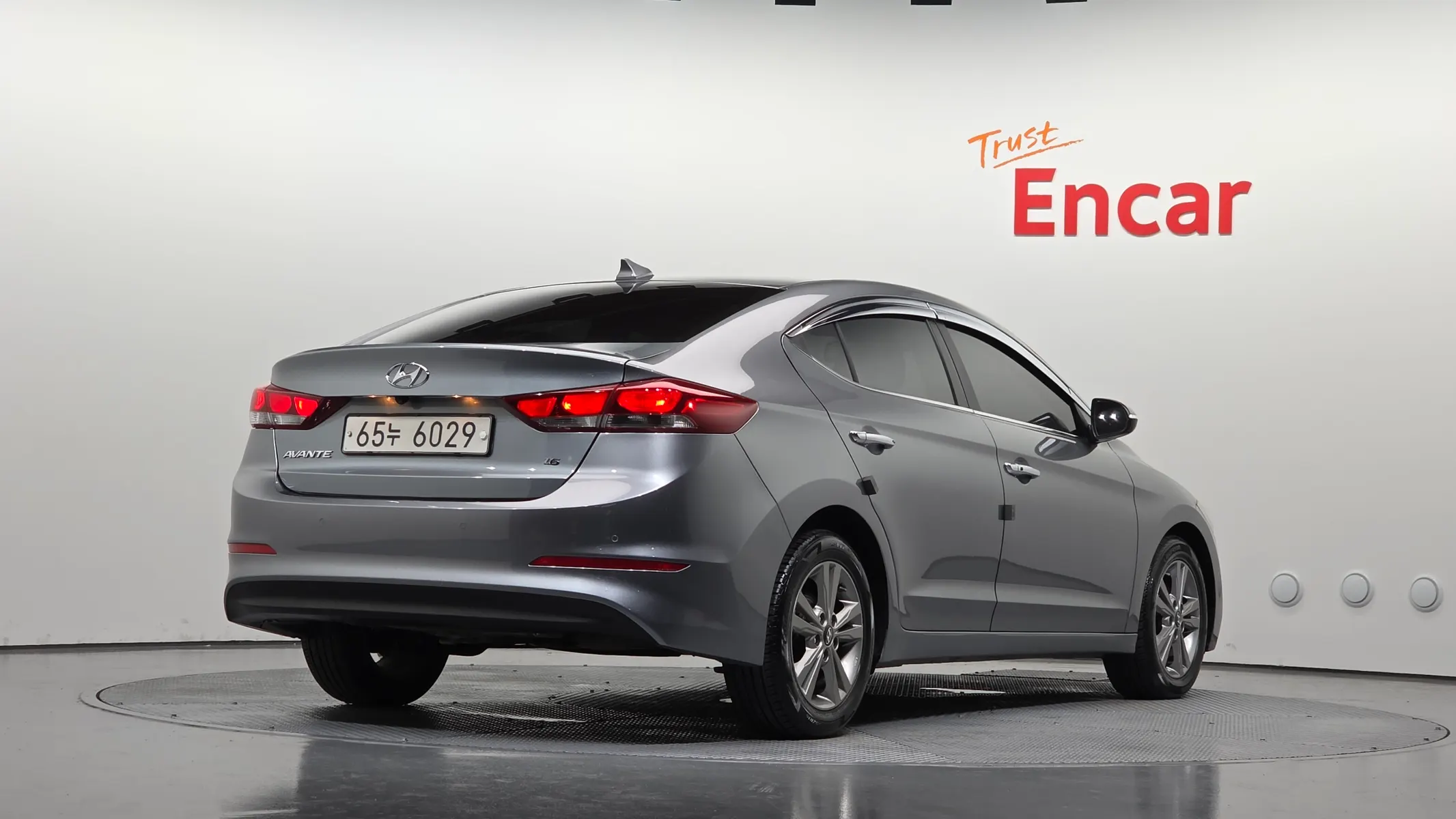Hyundai AD 1.6 GDI 2017 2/32