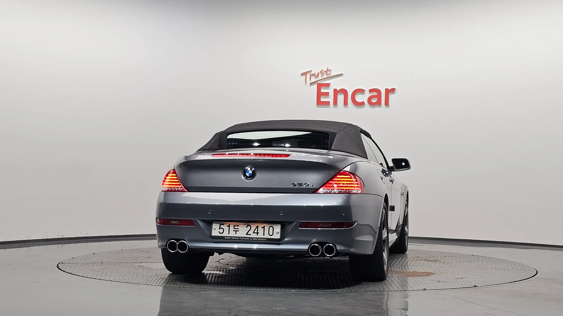 BMW 6 Series (E63) 650i 2008 38/39
