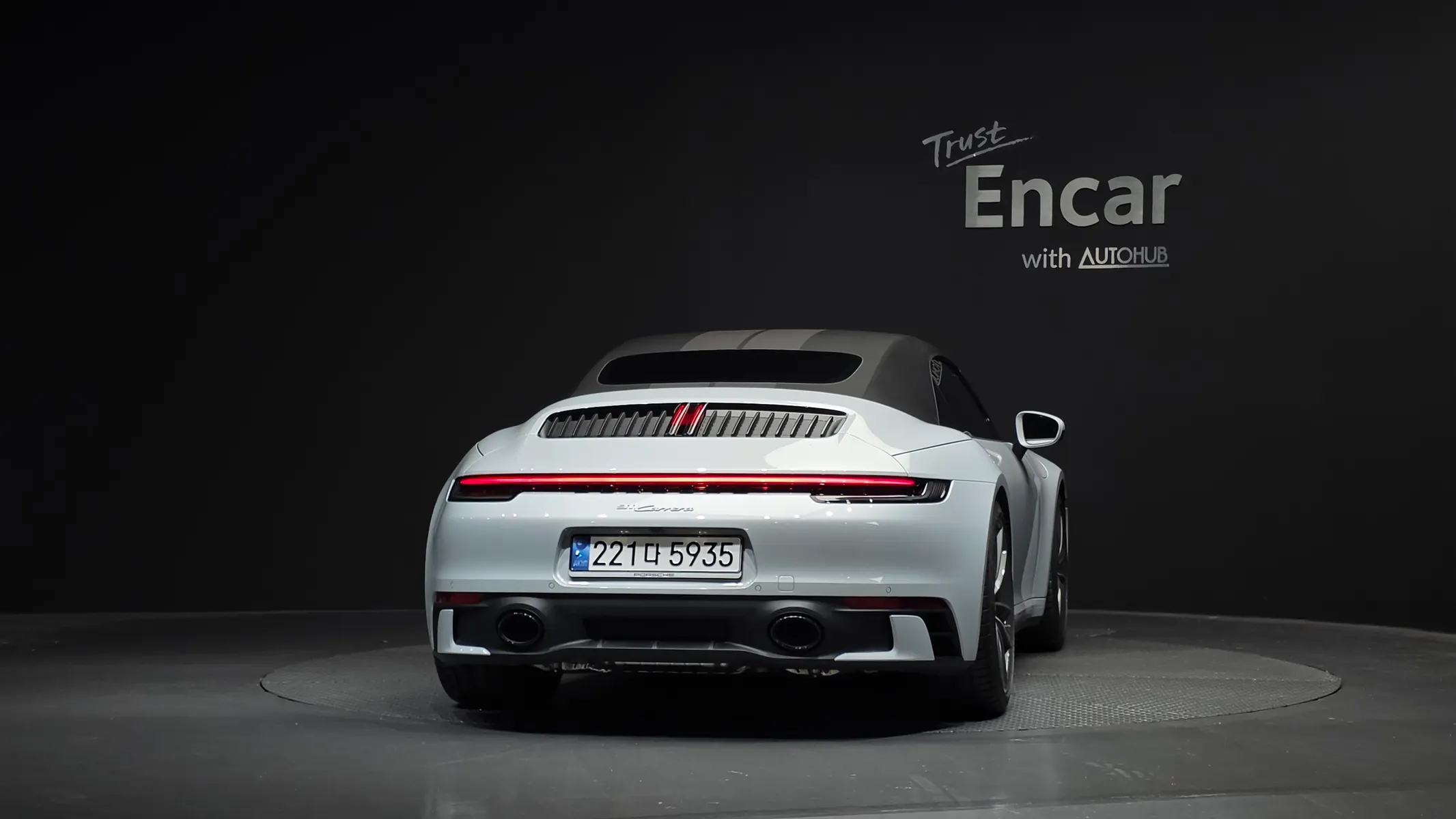Porsche 911 (992) 2024 3/32