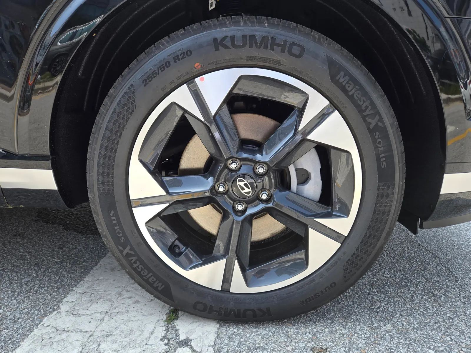 Hyundai (LX3) HEV 2.5T 4WD 9 2025 18/19
