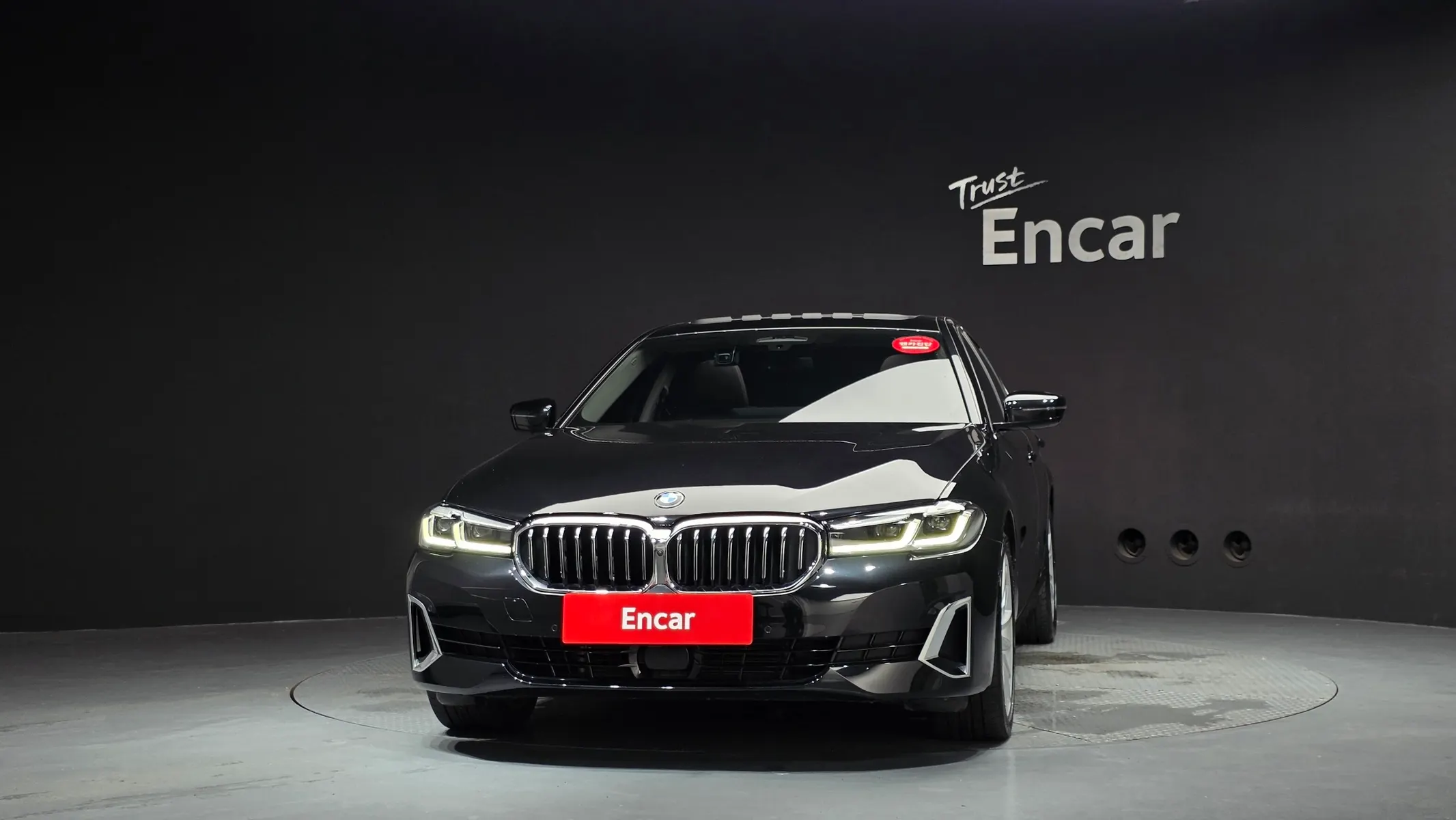 BMW 5 Series (G30) 530i 2023 3/41