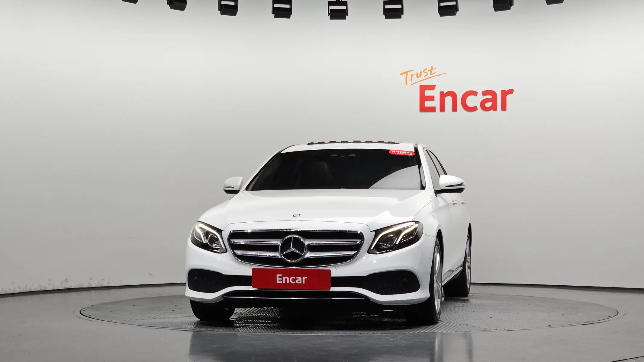 Mercedes-Benz E-Class W213 E220d 4MATIC 2017 2/34