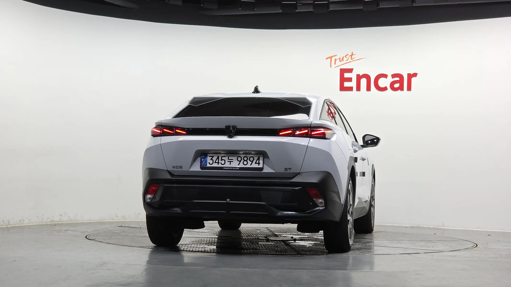 Peugeot 408 1.2 Pure Tech GT 2024 3/5