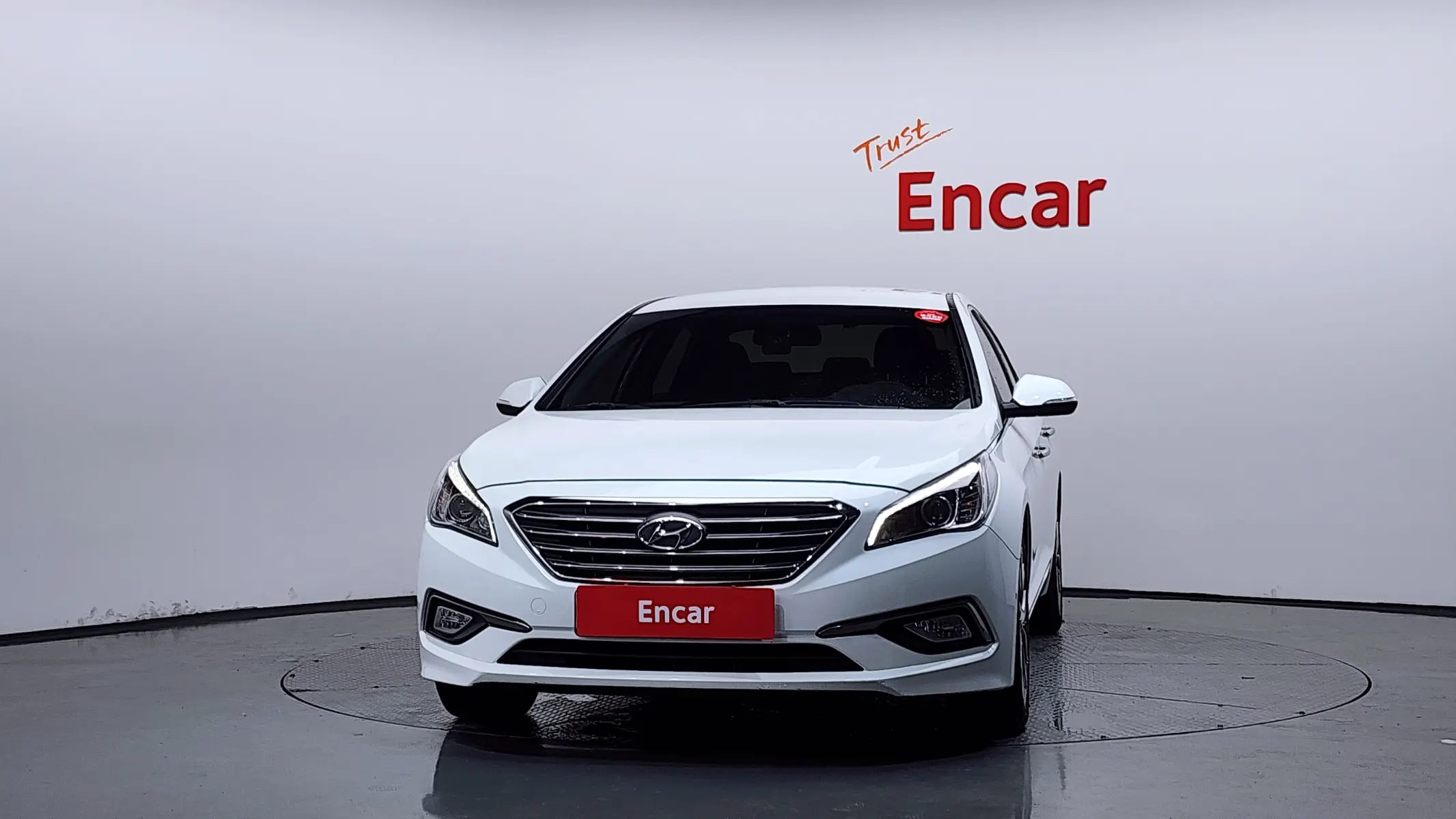 Hyundai LF 2.0 2015 2/5