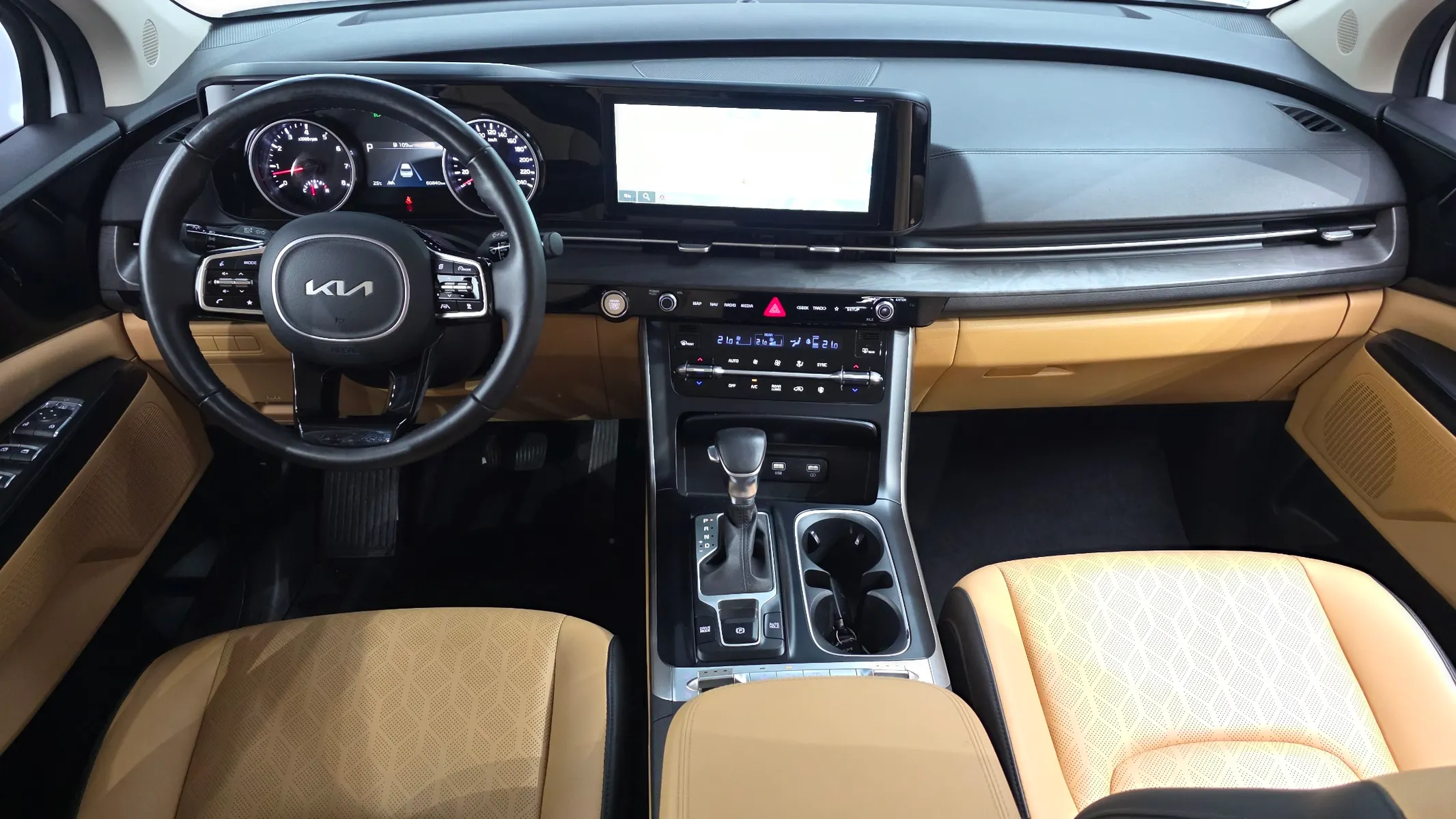 Kia Carnival 9 2022 4/5