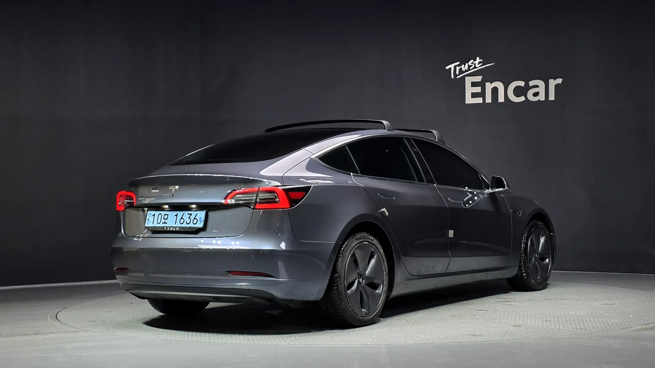 Tesla 3 RWD 2020 2/31