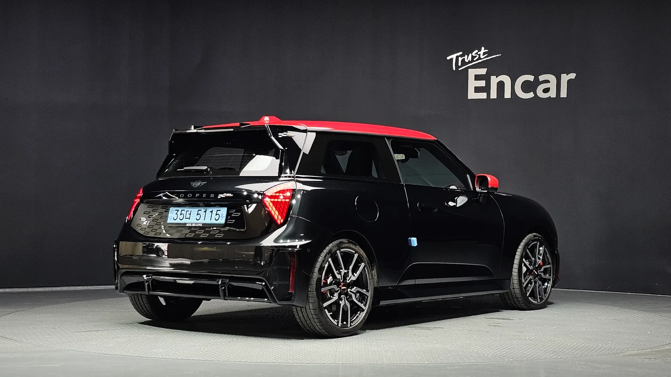MINI 4 JCW 2025 2/32