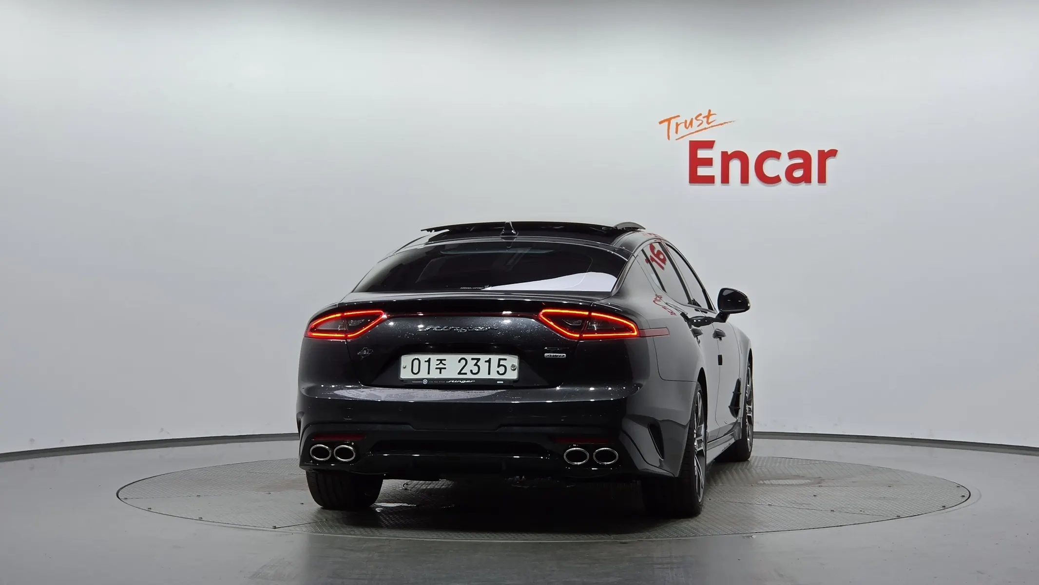 Kia Stinger 3.3 AWD 2017 3/5
