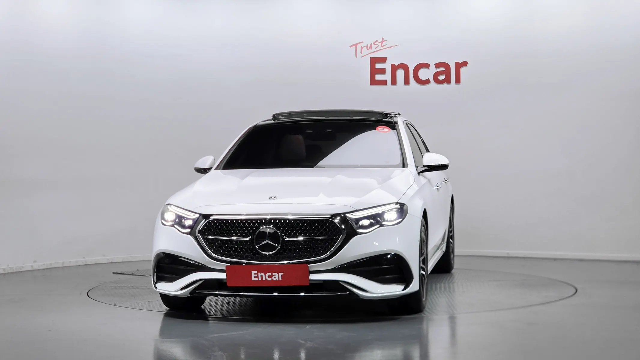 Mercedes-Benz E-Class W214 E300 4MATIC AMG Line 2024 3/31