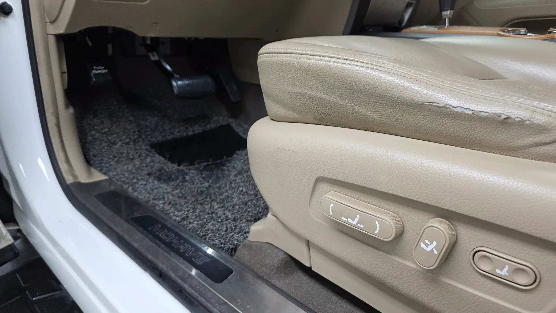 Kia 모하비 4WD KV300 2013 32/33
