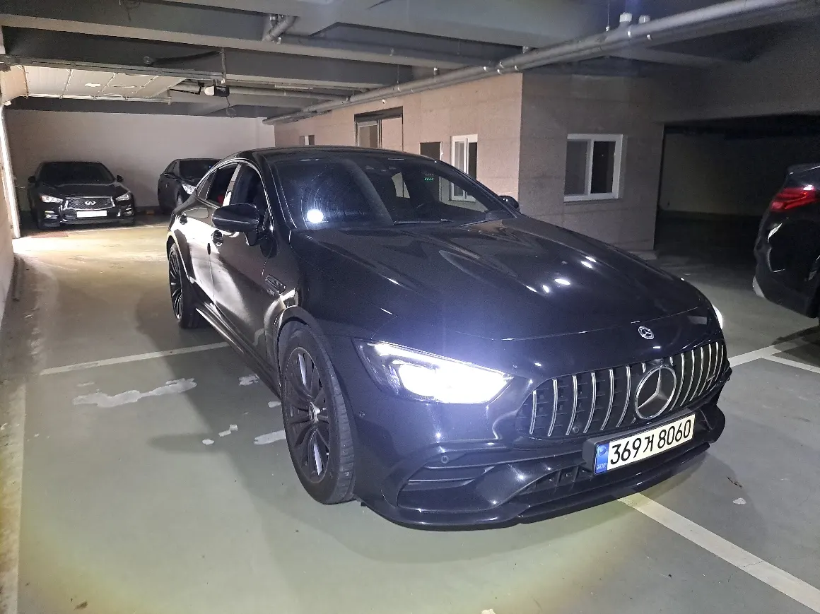Mercedes-Benz AMG GT 4 43 4MATIC+ 2021 3/21