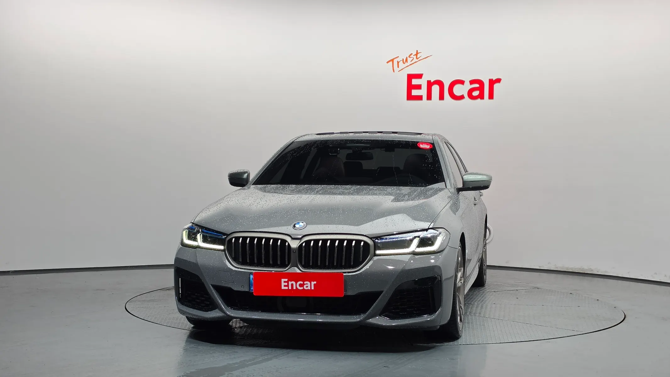 BMW 5 Series (G30) M550i xDrive 2021 3/34