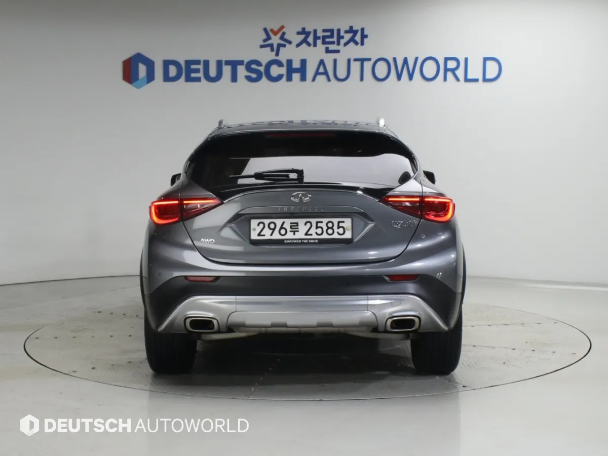 Infiniti QX30 2.0 AWD 2019 3/5