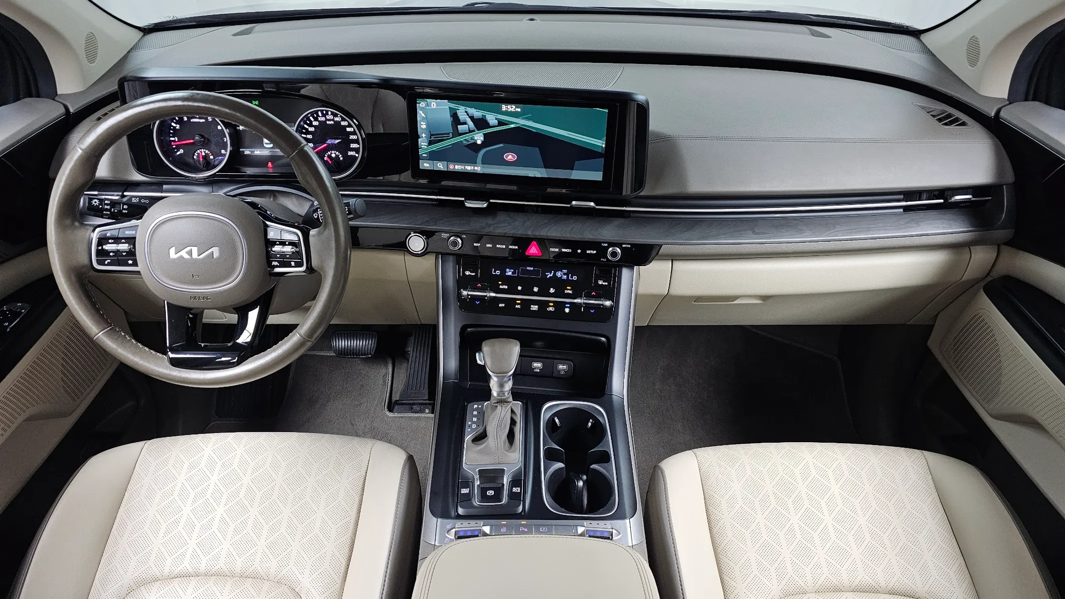 Kia Carnival 9 2022 4/5