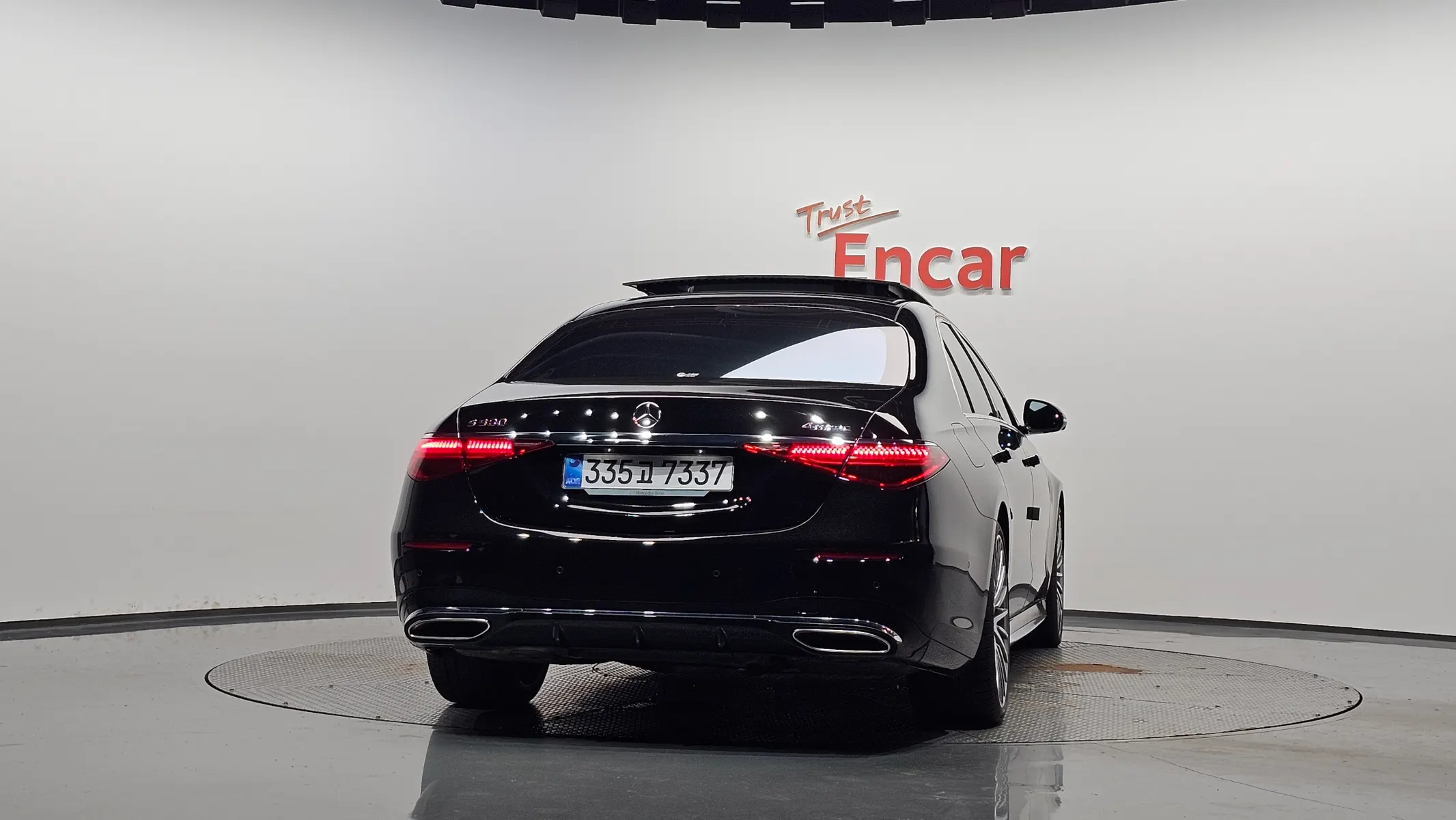 Mercedes-Benz S-Class W223 S500L 4MATIC 2024 3/42