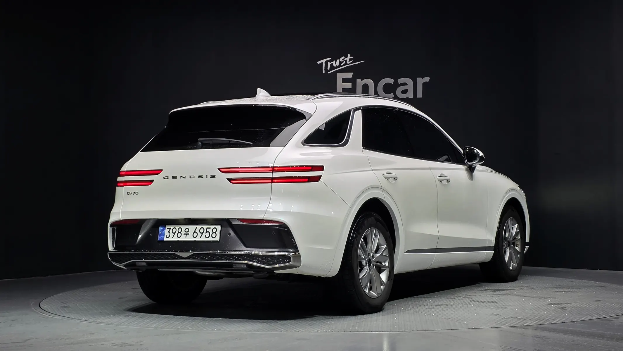 Genesis GV70 2.5T 2WD 2024 2/34