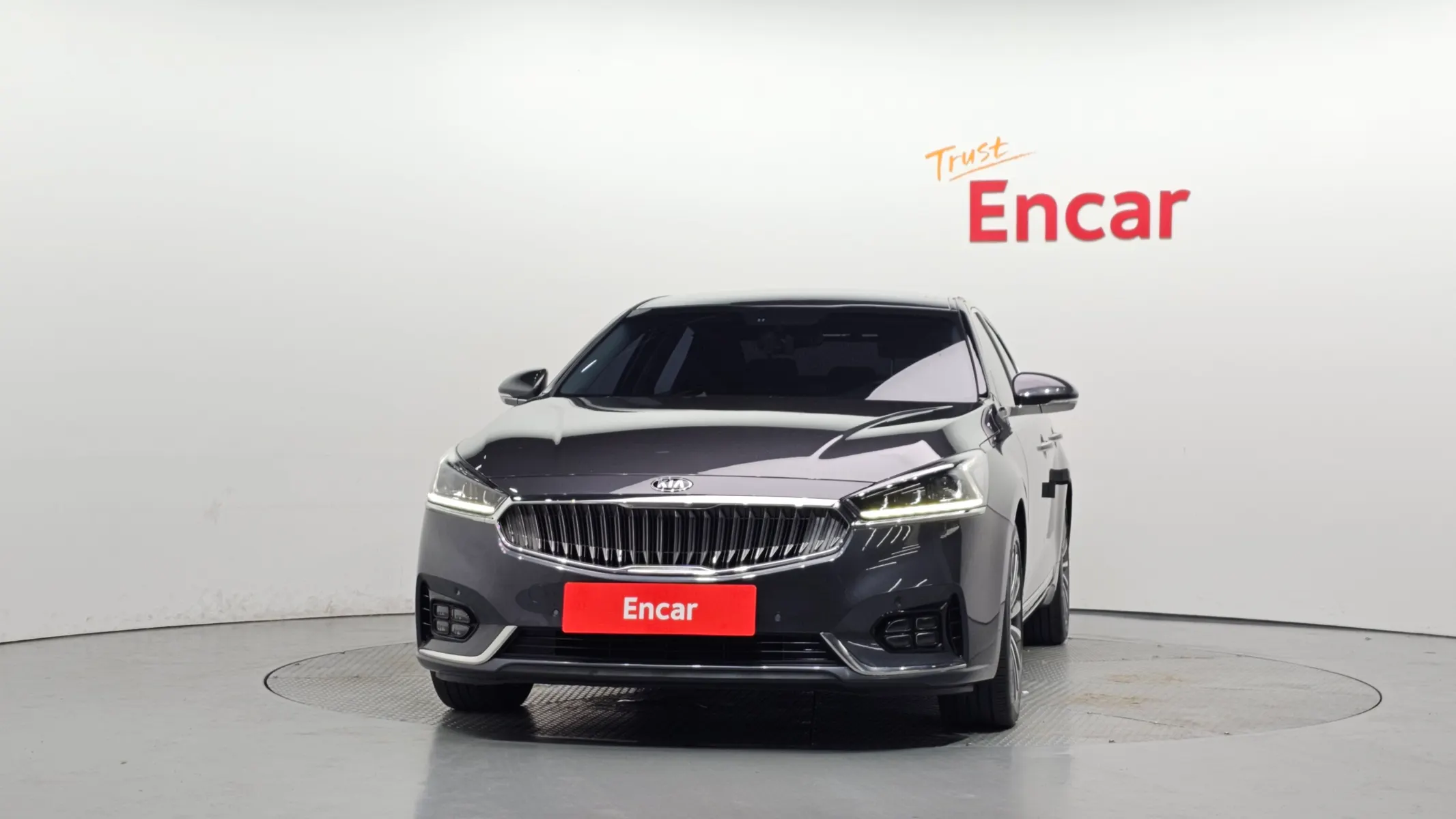 Kia K7 3.0 LPI () 2017 2/5