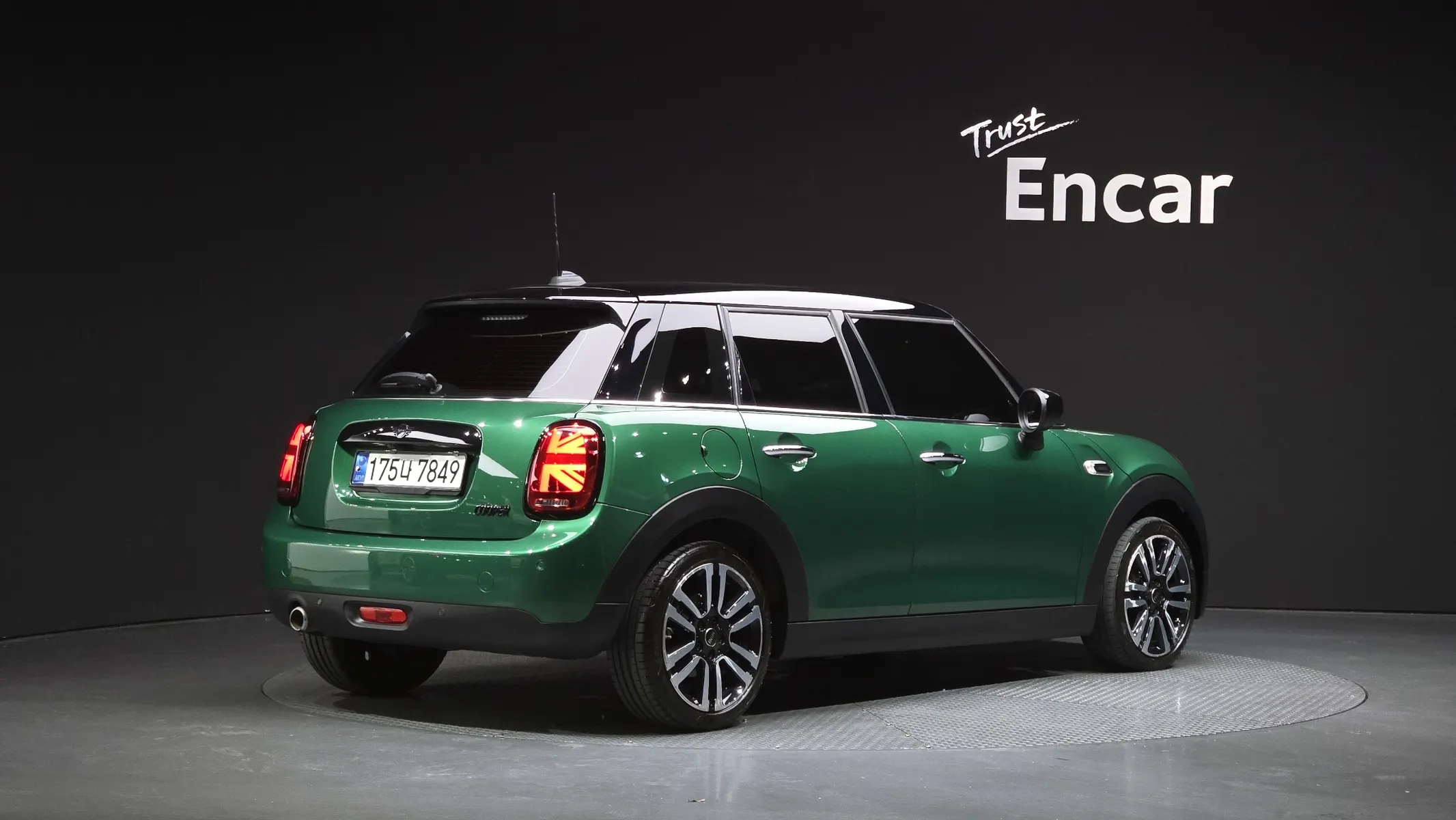 MINI 쿠퍼 5 2021 2/32