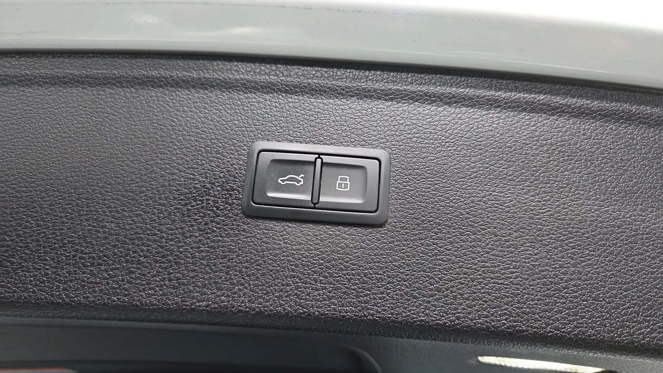 Audi Q5 (FY) 40 TDI 2020 32/33