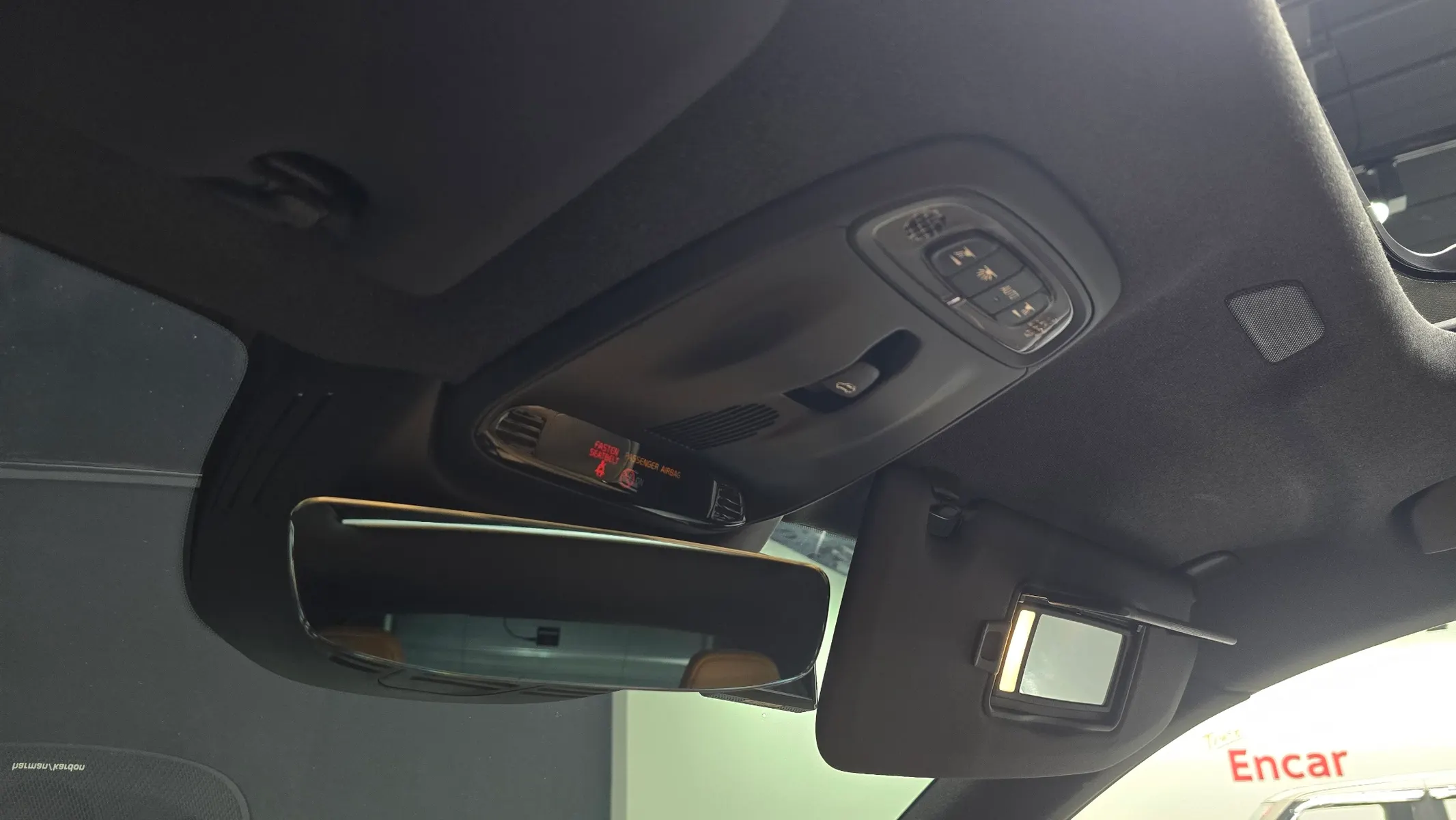 Volvo XC40 B4 2021 33/34