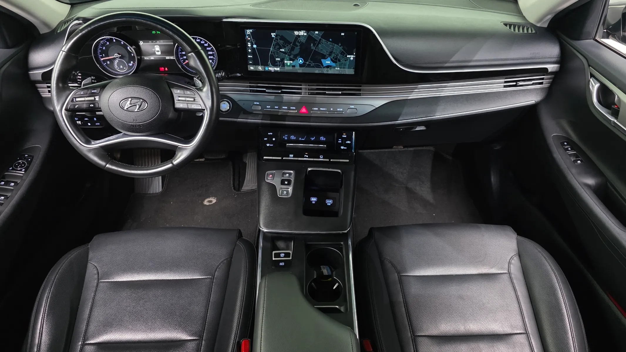 Hyundai IG 3.0 LPi () 2020 4/5