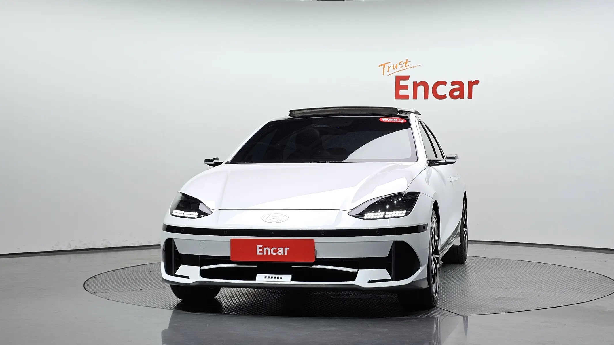 Hyundai Ioniq 6 AWD 2024 2/5