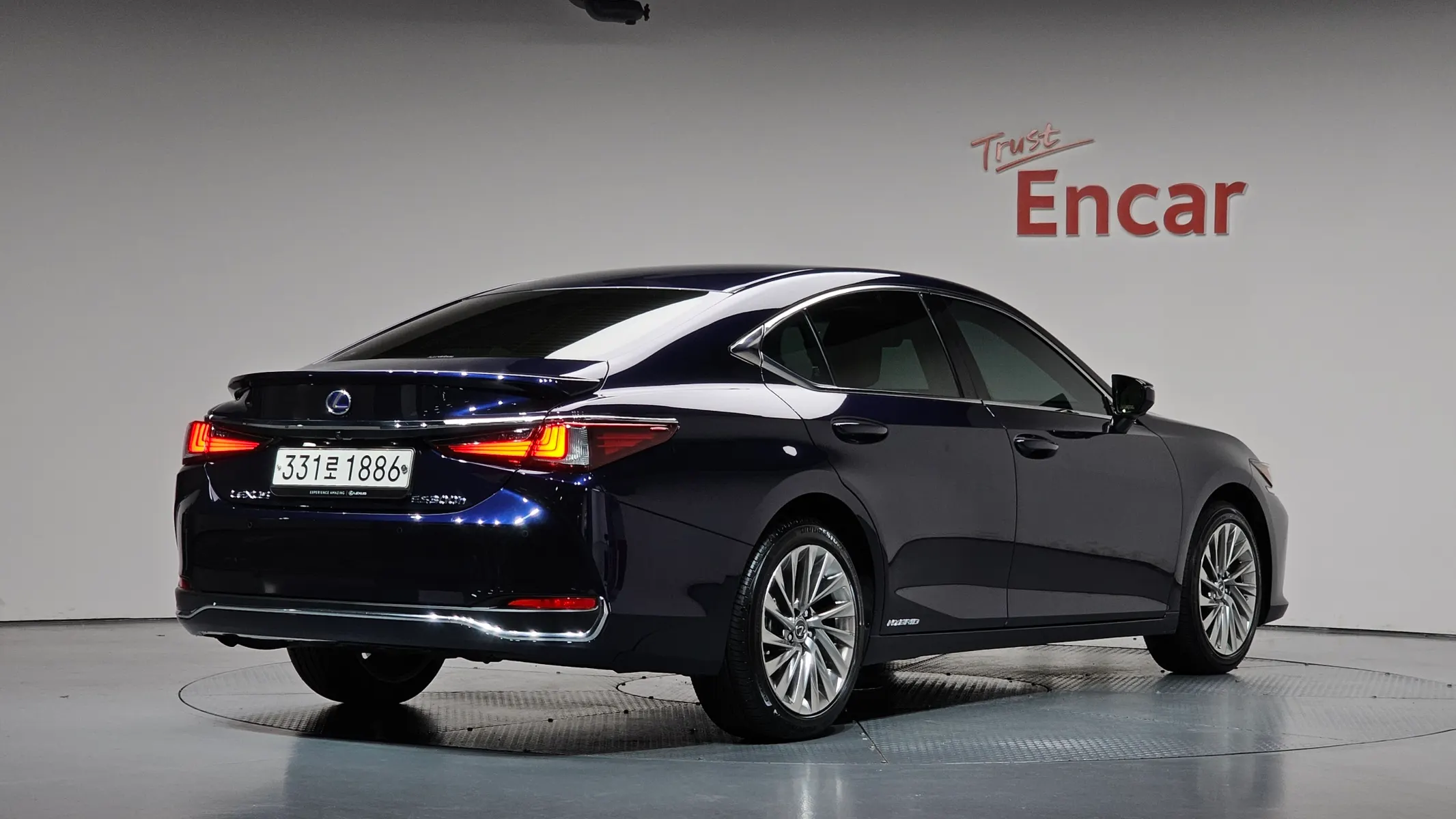 Lexus ES300h 7 2022 2/43