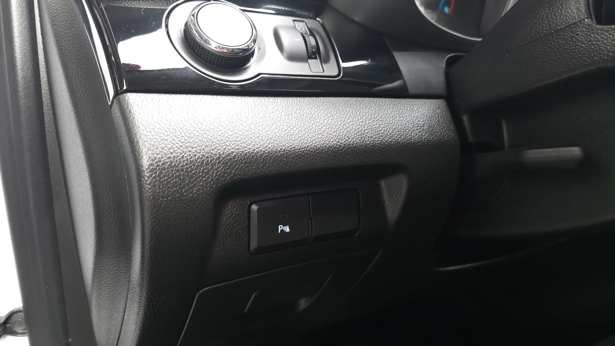 Chevrolet 올란도 1.6 LT 2017 32/33
