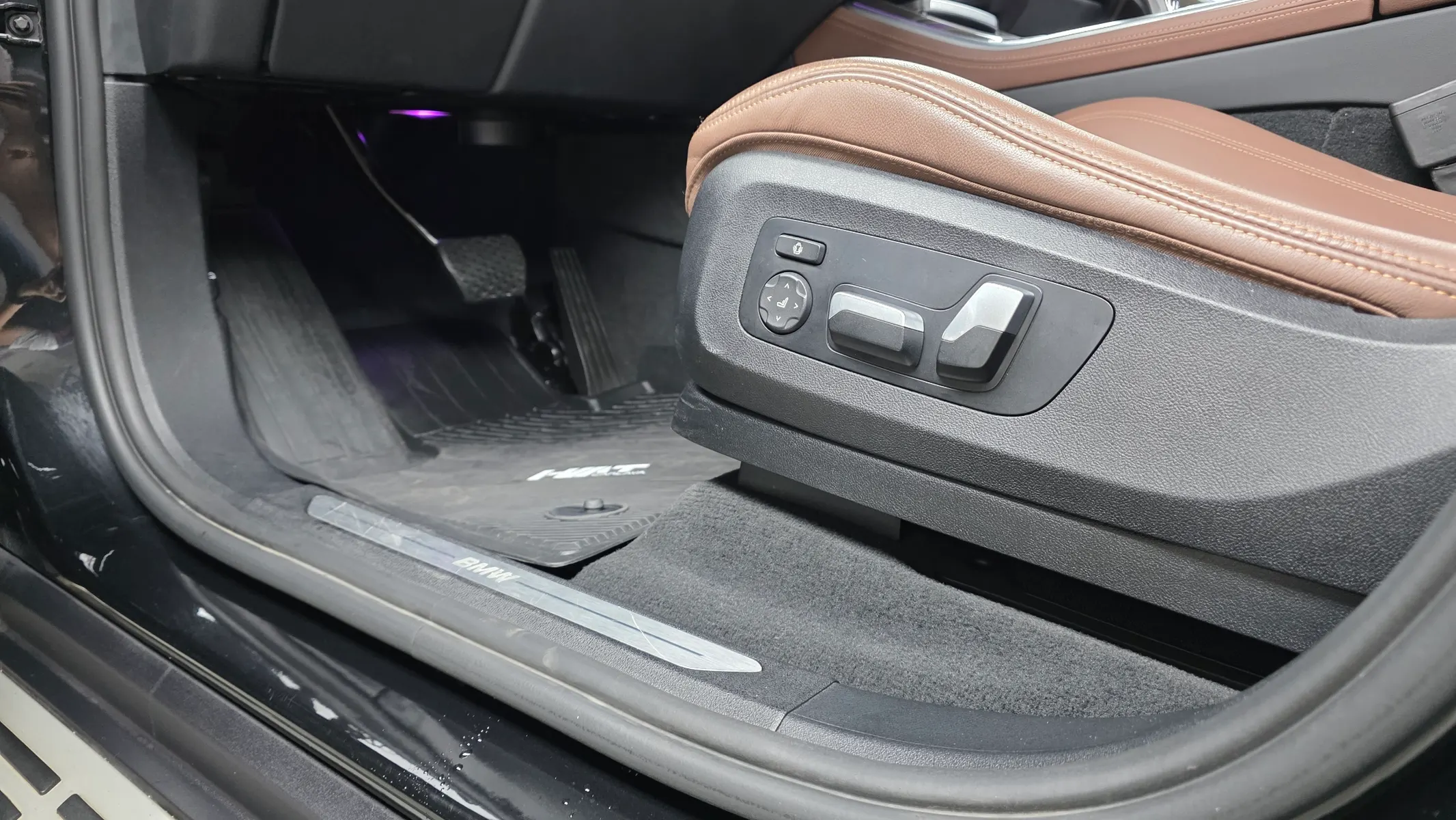 BMW X5 (G05) xDrive 45e xLine 2022 34/35