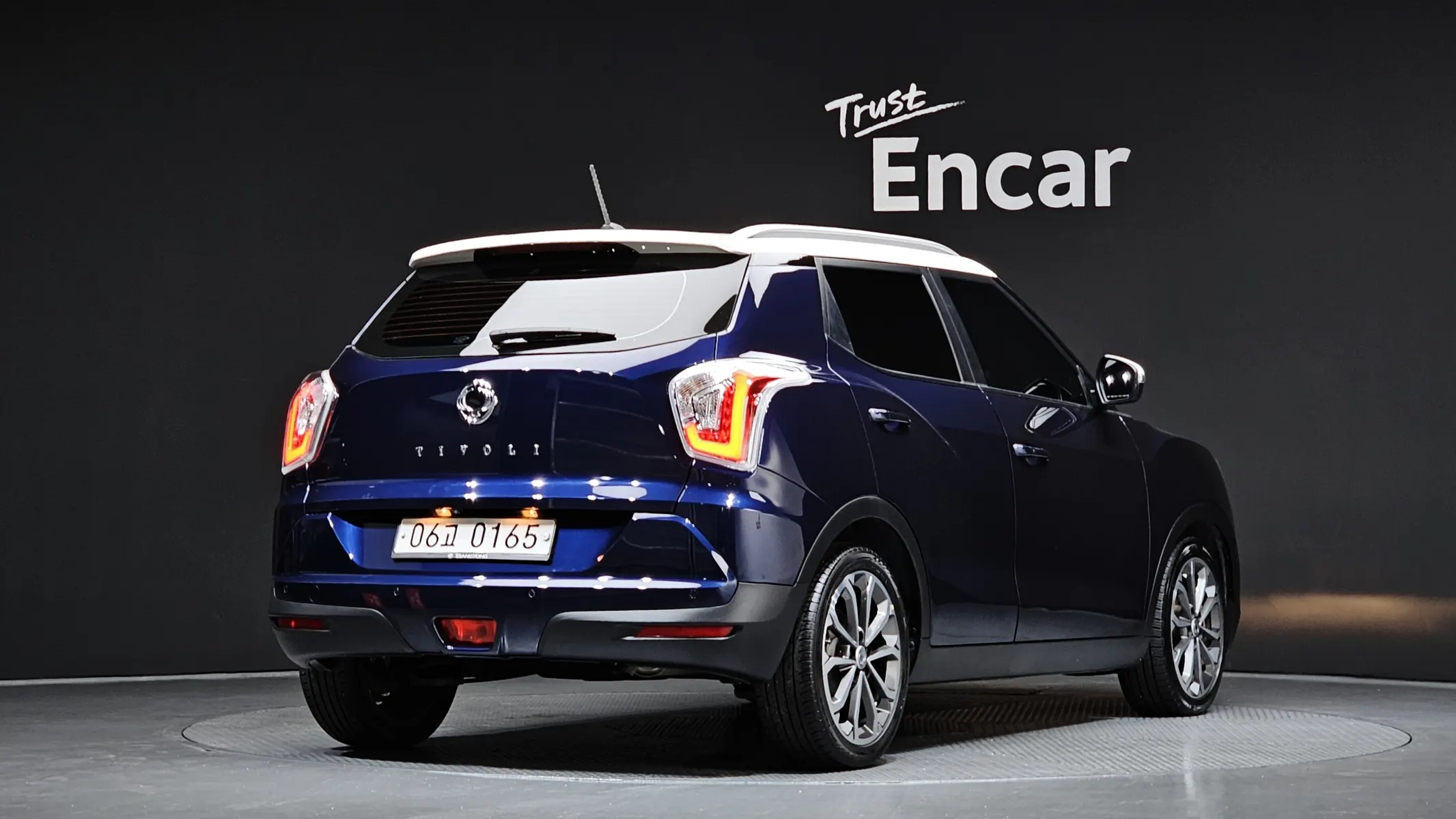 KG Mobility Tivoli LX 2WD 2016 2/31