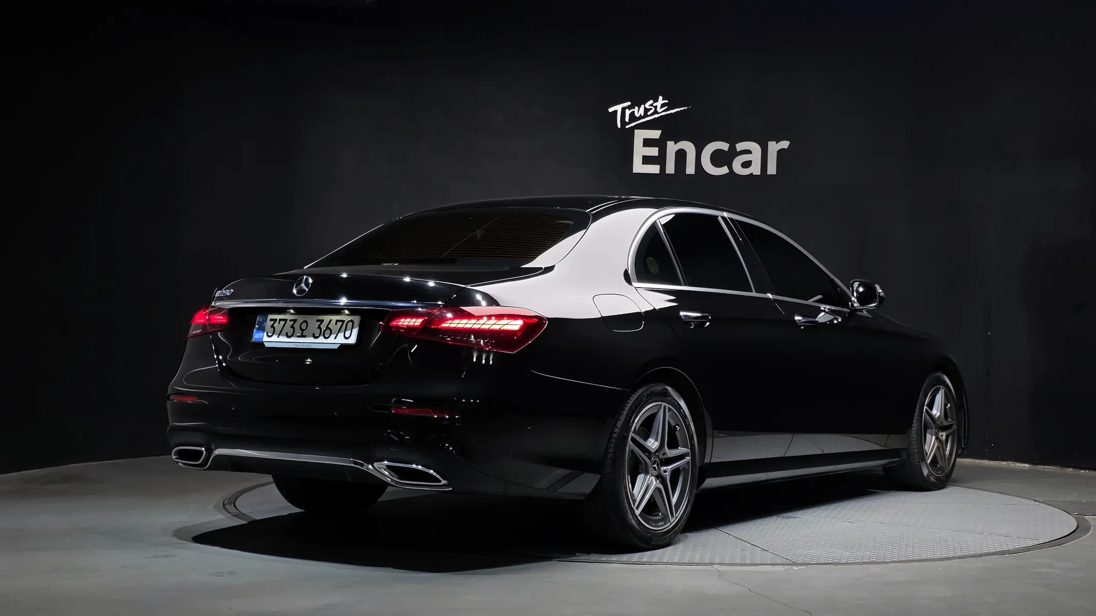 Mercedes-Benz E-Class W213 E250 AMG Line 2023 2/33