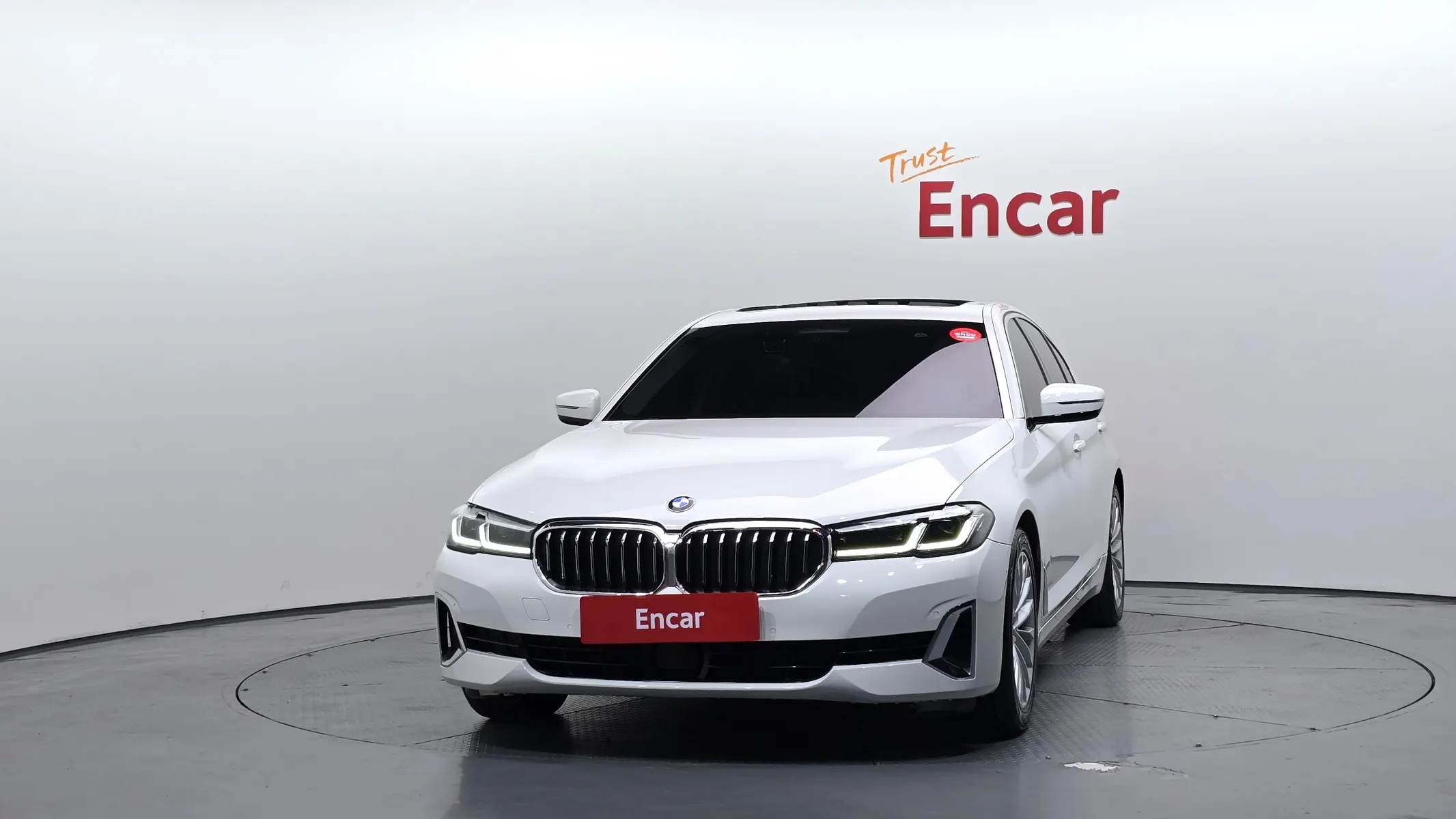 BMW 5 Series (G30) 520i 2021 3/34