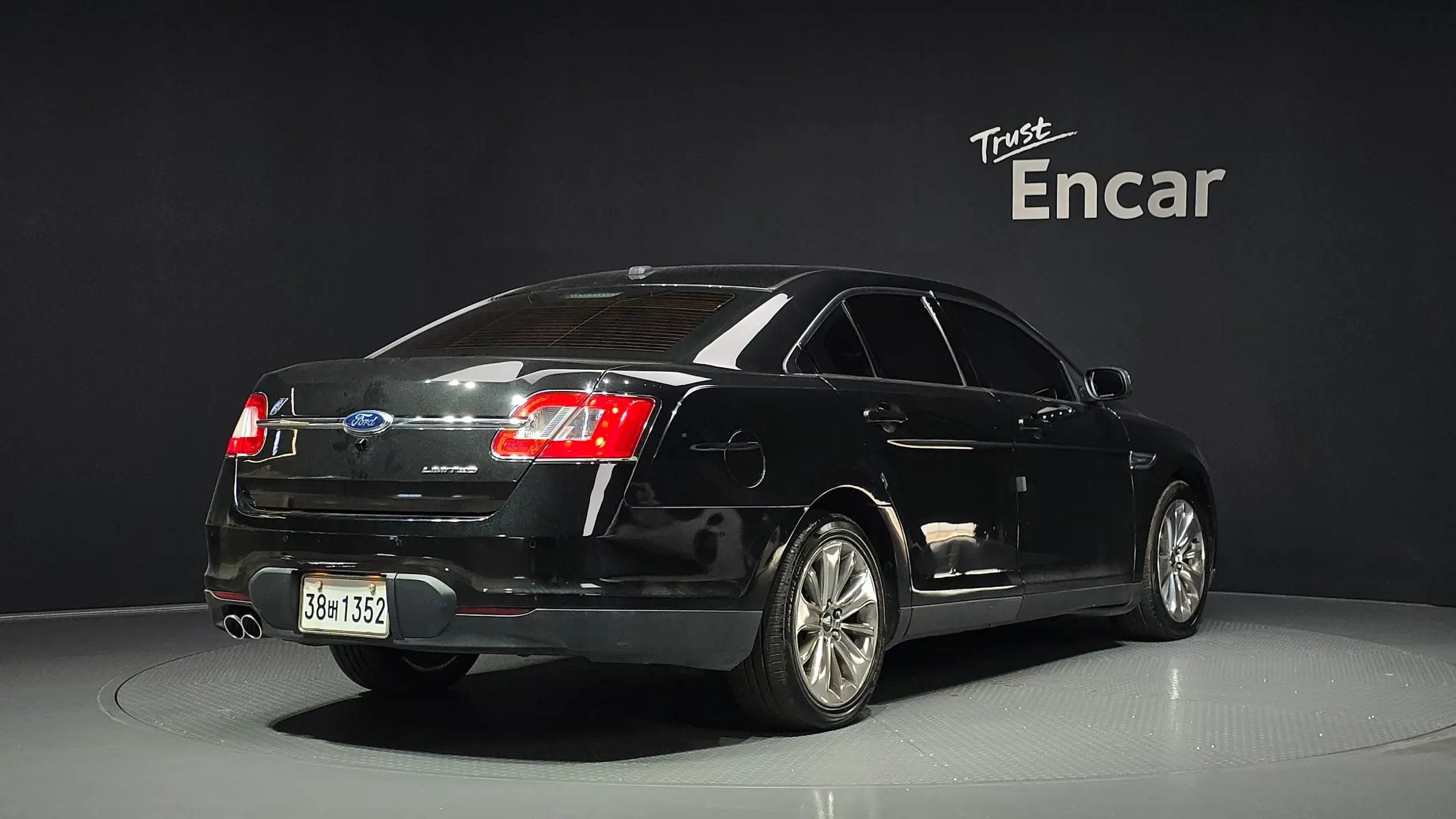 Ford 토러스 3.5 Limited 2010 2/32