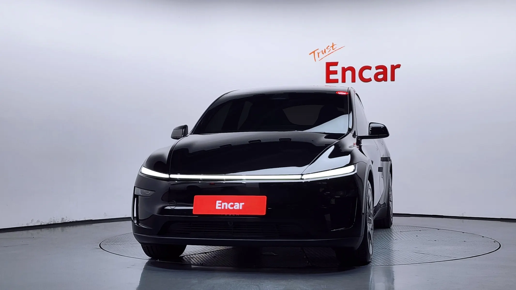 Tesla Y L AWD 2026 3/32