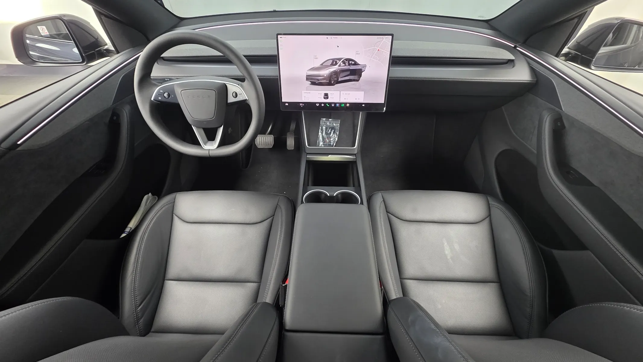 Tesla Y AWD 2026 4/5