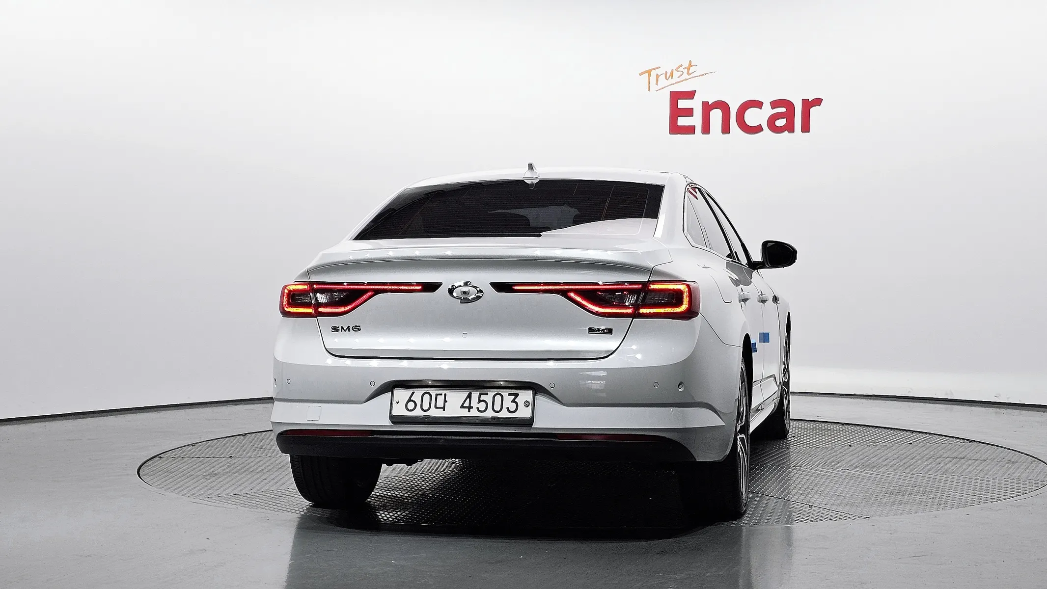 Renault Korea SM6 2.0 GDe RE 2019 3/5