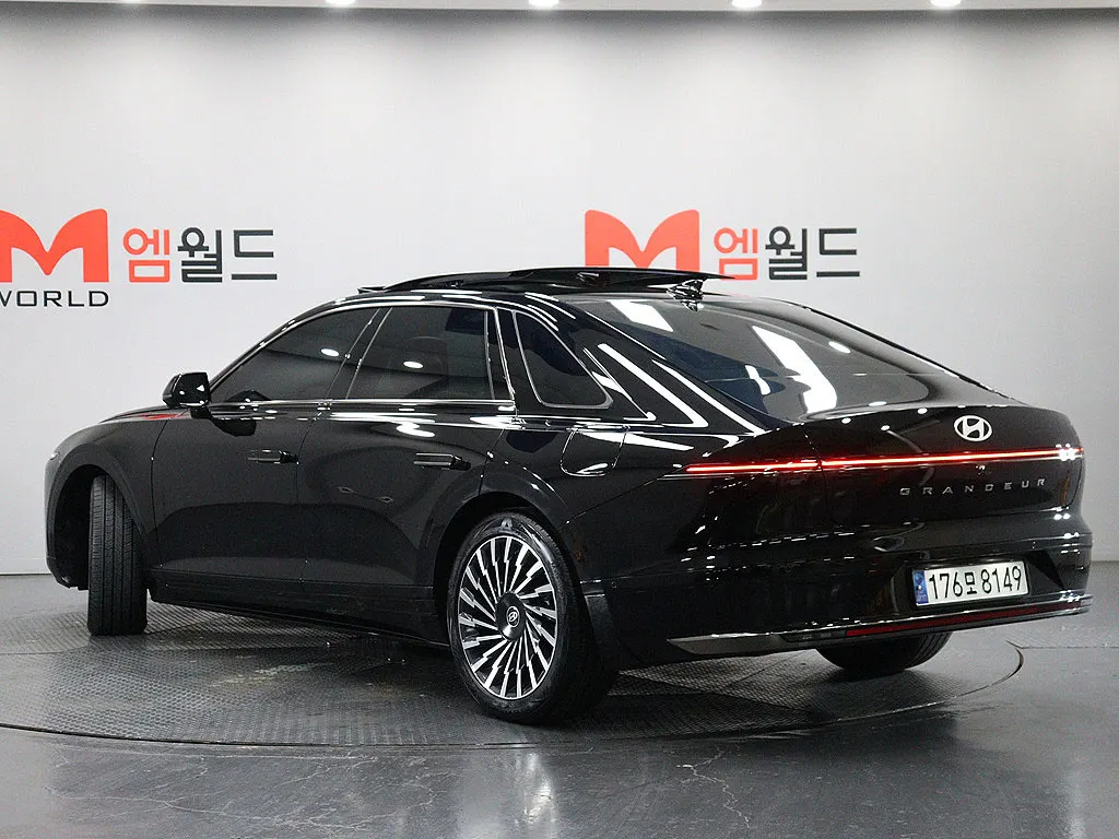 Hyundai (GN7) 2024 3/5