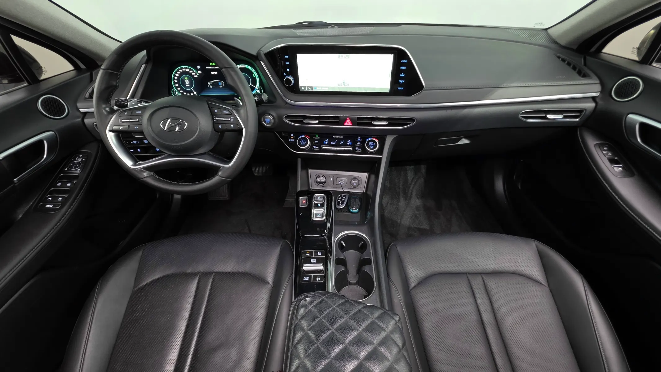 Hyundai (DN8) 2021 4/5