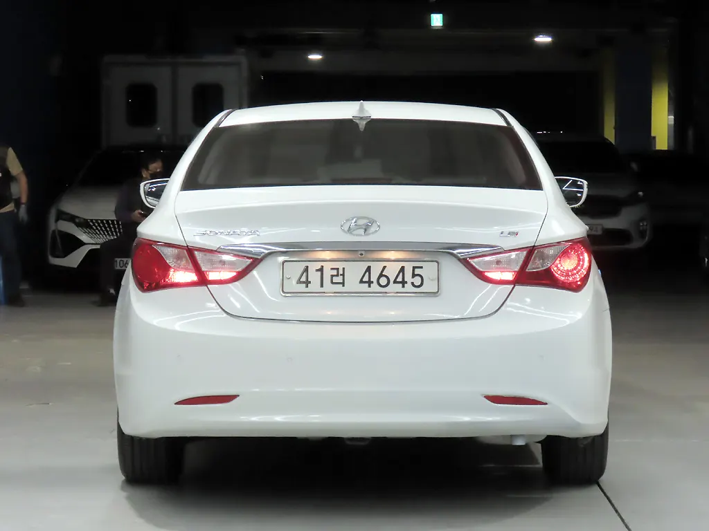 Hyundai YF LPI 2012 3/5