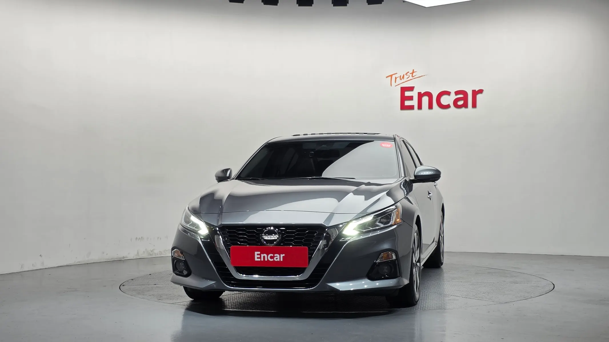 Nissan (L34) 2.5 SL 2019 2/5